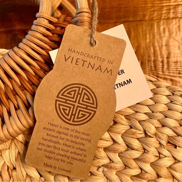 NEW Natural Hyacinth Raffia Straw Purse Tote Bag Tassel Tropical Size 12 x 14" - Picture 10 of 11